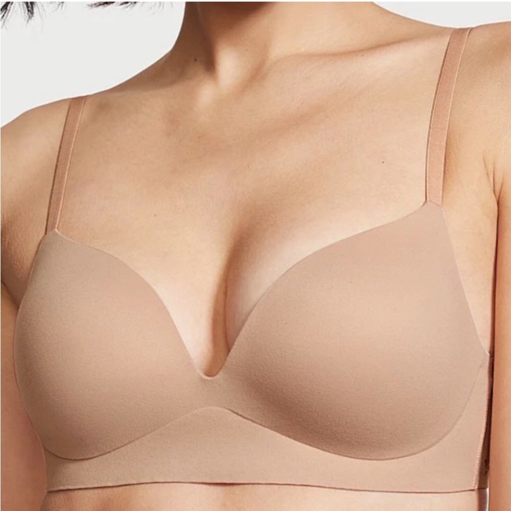 Victoria’s Secret Incredible Bra, 36DD, wire-free, nude